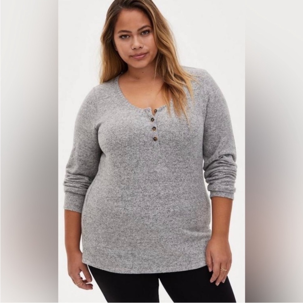 Torrid Top Plus 2X Super Soft Plush Stretch Long Sleeve Pullover Gray NWT 647